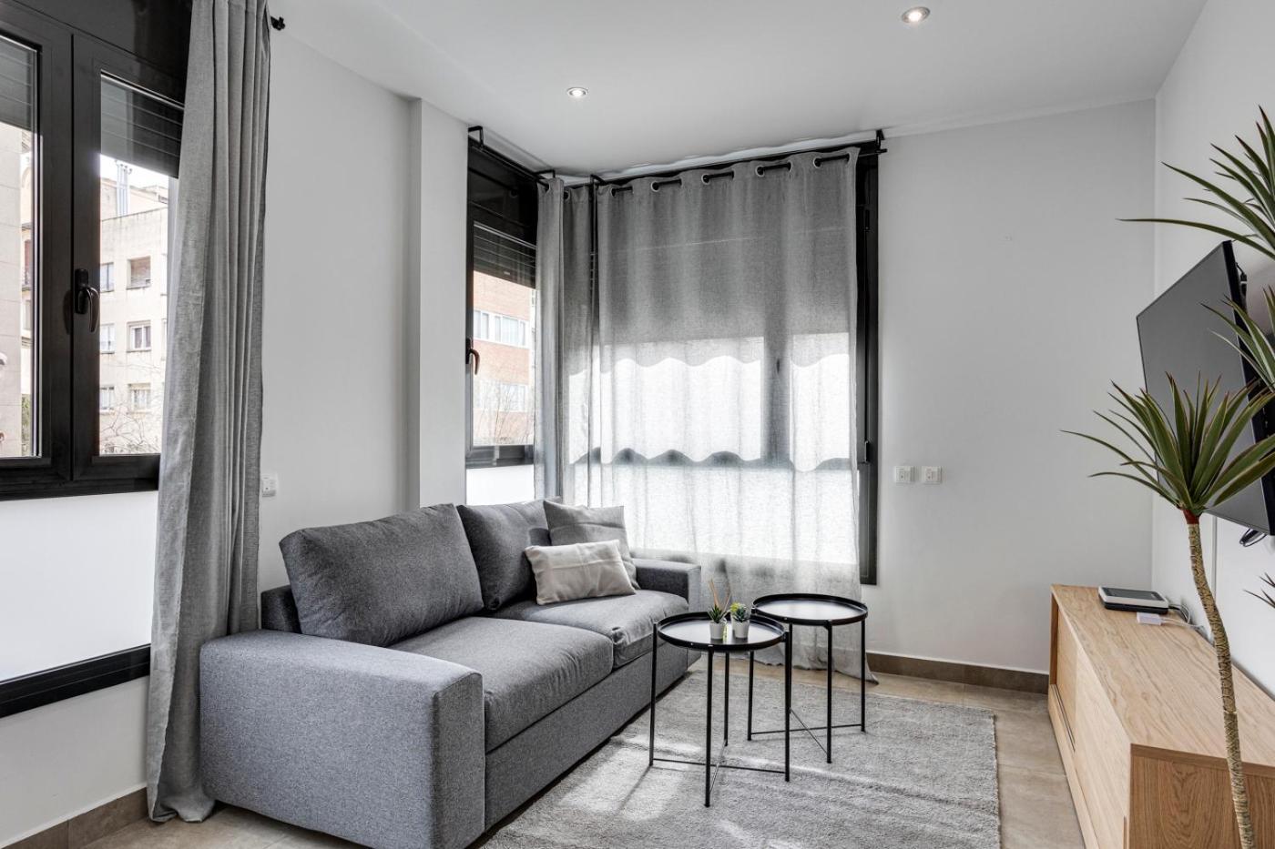 Urban Flats Vallirana برشلونة المظهر الخارجي الصورة
