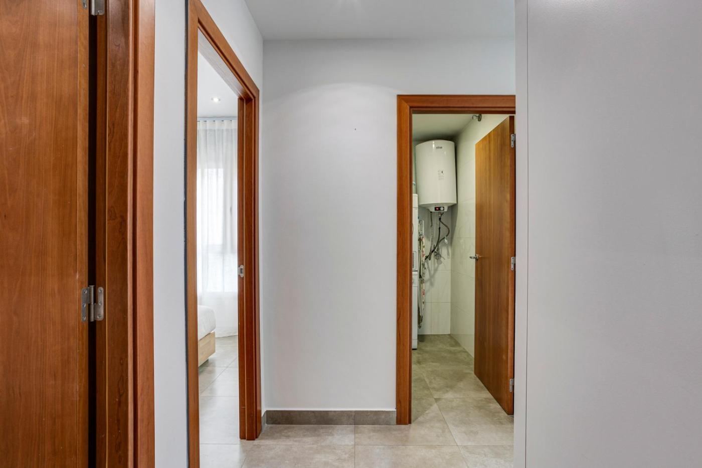 Urban Flats Vallirana برشلونة المظهر الخارجي الصورة