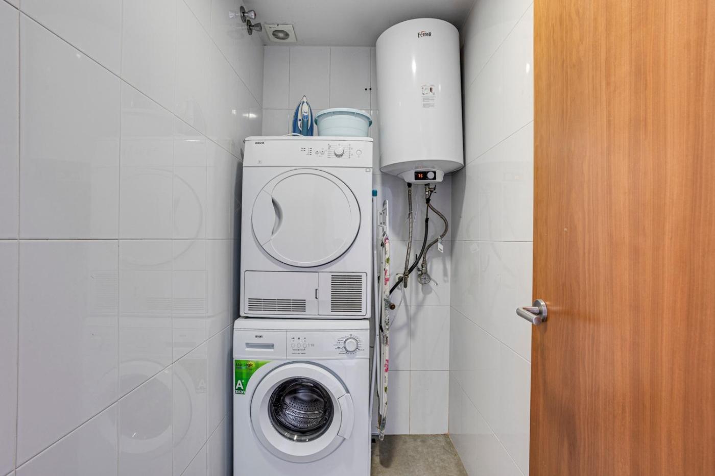 Urban Flats Vallirana برشلونة المظهر الخارجي الصورة